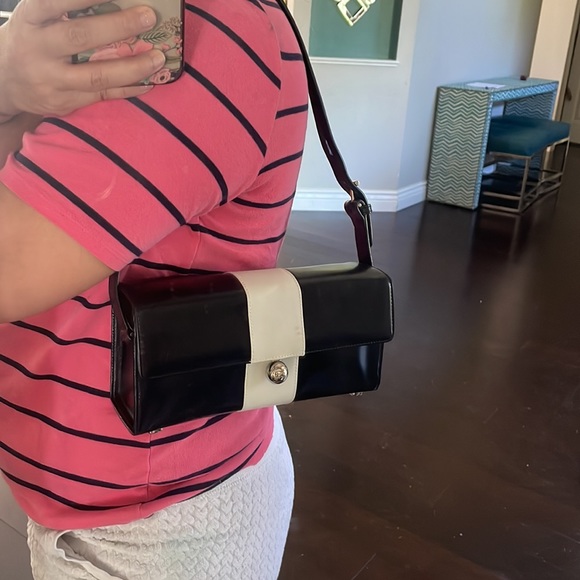 Escada retro box lambskin leather black and white clutch/belt bag - Picture 13 of 16